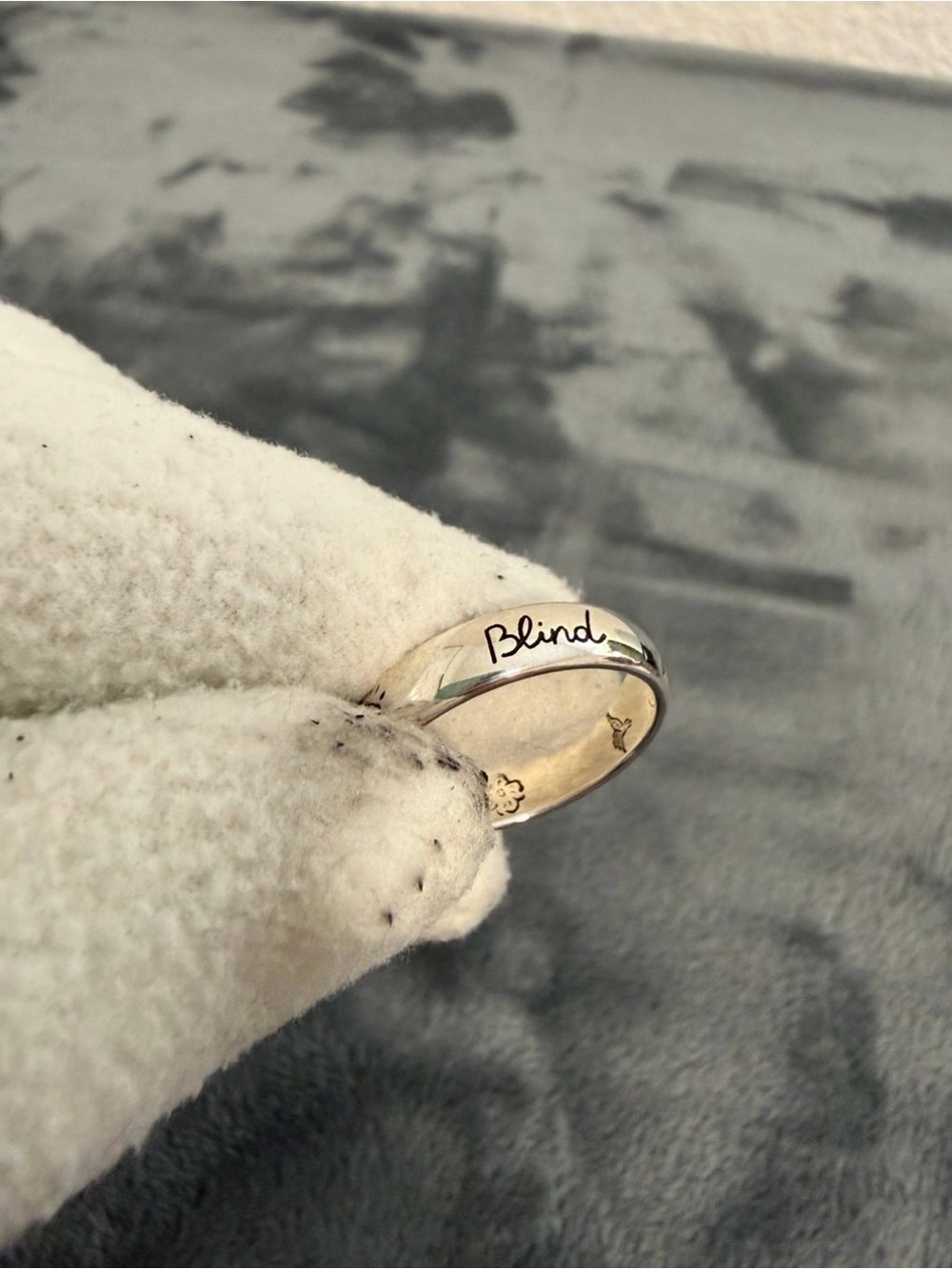 Brand New Gucci Blind for Love Sterling Silver 925 Ring Size 22 (US 10) - Picture 6 of 9
